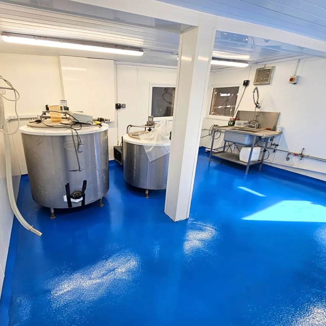 Polyurethane Cement - Blue floor in a mixing room